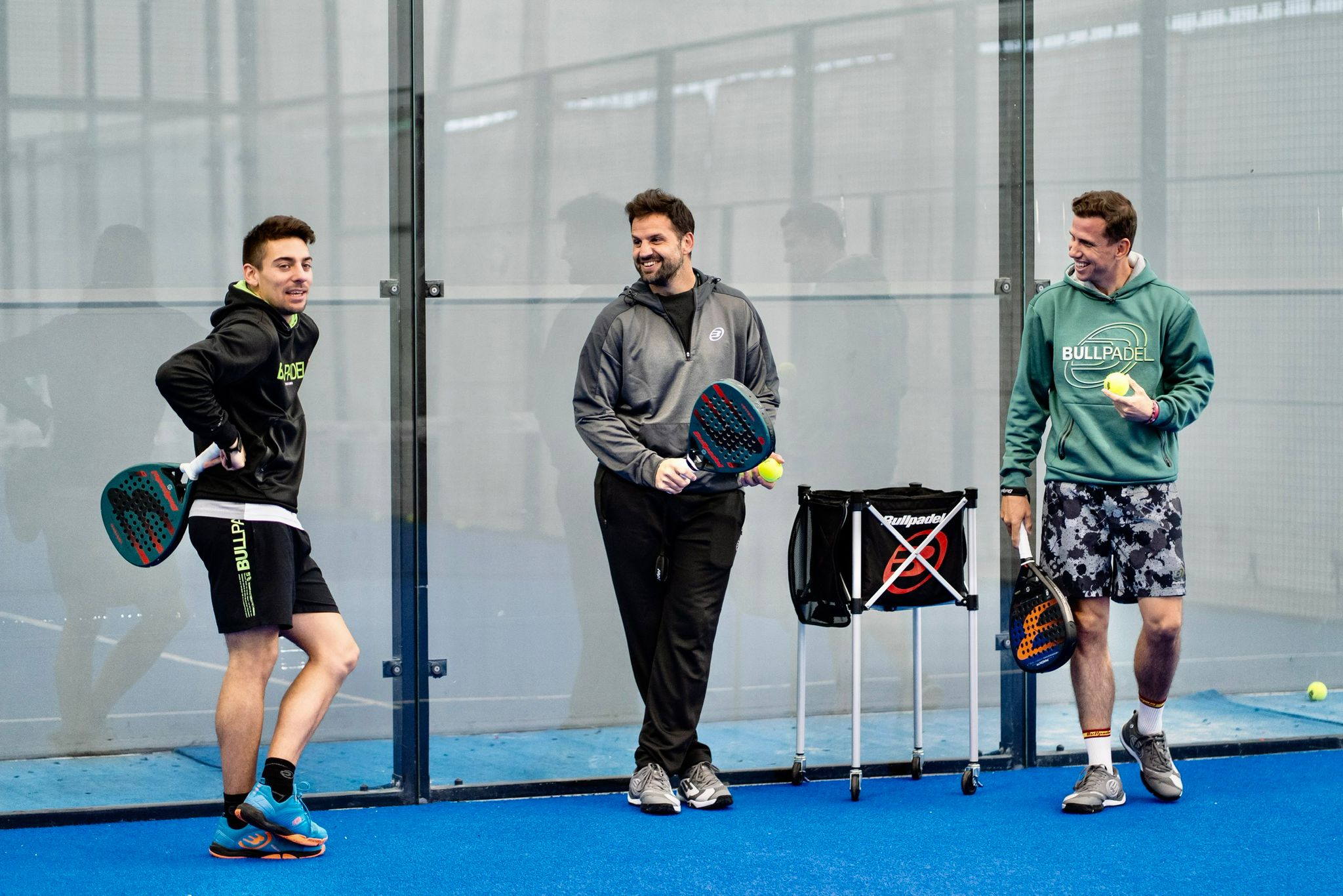 3 joueurs de padel