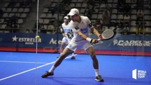 Belasteguin revers padel